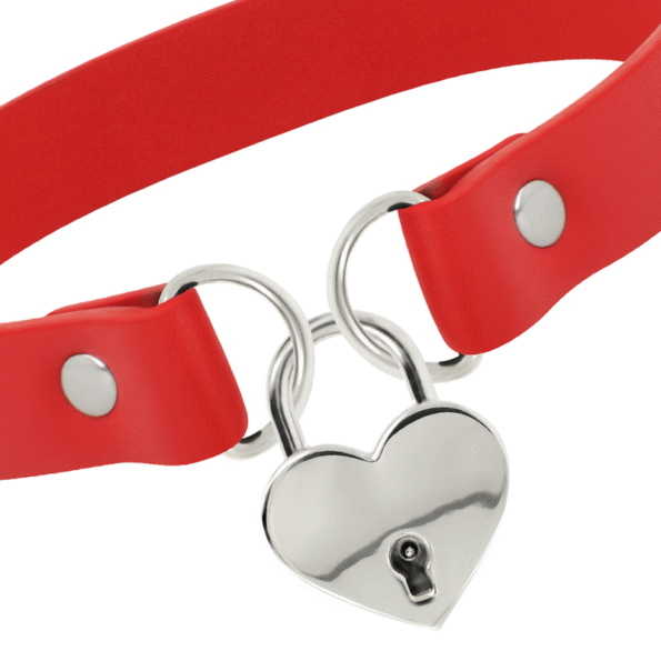 COQUETTE CHIC DESIRE - COLLIER EN CUIR VEGAN ROUGE AVEC ACCESSOIRE COEUR AVEC CL?-COQUETTE ACCESSORIES-sextoys-lingerie-bdsm-hygiène-sexshop
