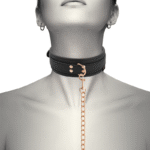 COQUETTE CHIC DESIRE – COLLIER FANTAISIE EN CUIR VÉGAN AVEC BRACELET ET DOUBLURE EN NÉOPRÈNE