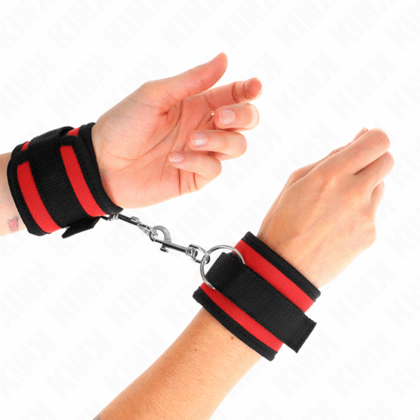 KINK - APPAREILS-POIGNETS À CROCHET ET BOUCLE EN NYLON ROUGE-NOIR MODÈLE 2 RÉGLABLE 18-35 CM X 6 CM-KINK WRIST RESTRAINT-sextoys-lingerie-bdsm-hygiène-sexshop