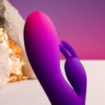 ROCKS-OFF – GLO-GIRL VIBRATEUR LAPIN VIOLET