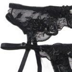 SUBBLIME – LOT 3 PIÈCES SOUTIEN-GORGE + STRING + JARRETIÈRE IMPRIMÉ FLORAL NOIR L/XL